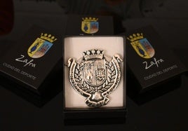 Distintivo para los premiados