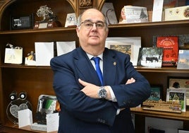 El alcalde, Juan Carlos Fernández
