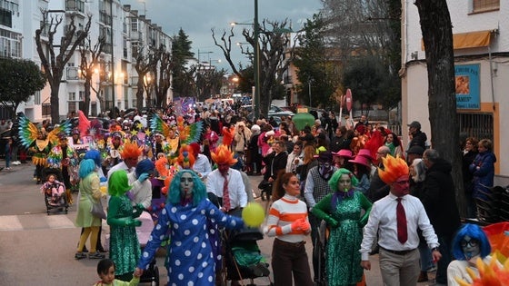 El Carnaval sale a la calle este sábado durante el desfile