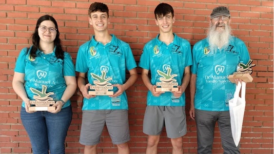 Los hermanos ajedrecistas Gutiérrez Toro vencen en Siruela y en Badajoz