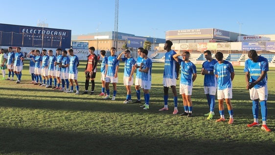 Presentación de la plantilla del CD Zafra, ganador del trofeo, para la nueva temporada