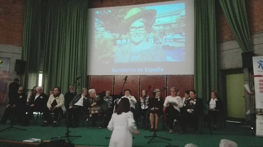 Los mayores de Asmi comparten “Las Voces de mi recuerdo”
