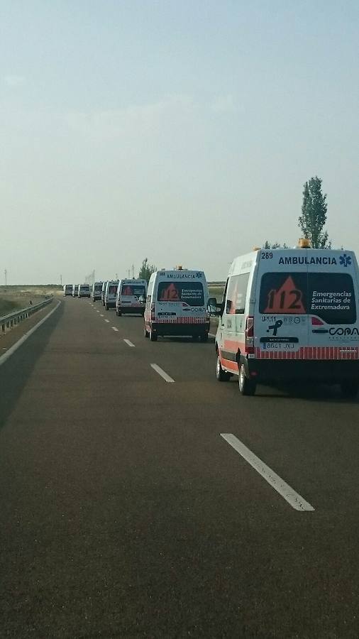 Las ambulancias toman las calles de Mérida