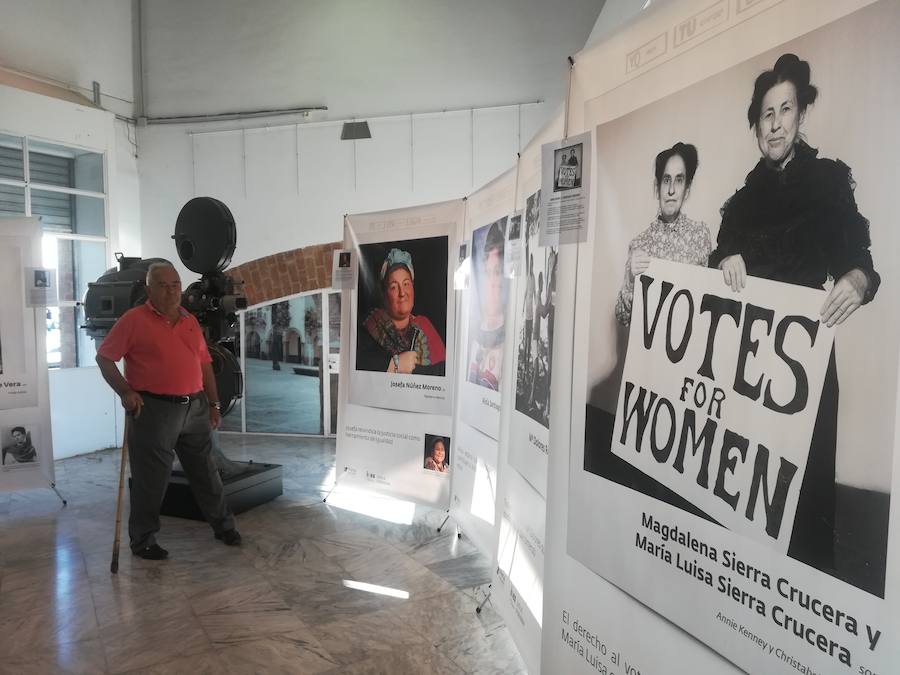 La exposición «Yo, Tú, Ellas» recorre varios puntos de Zafra
