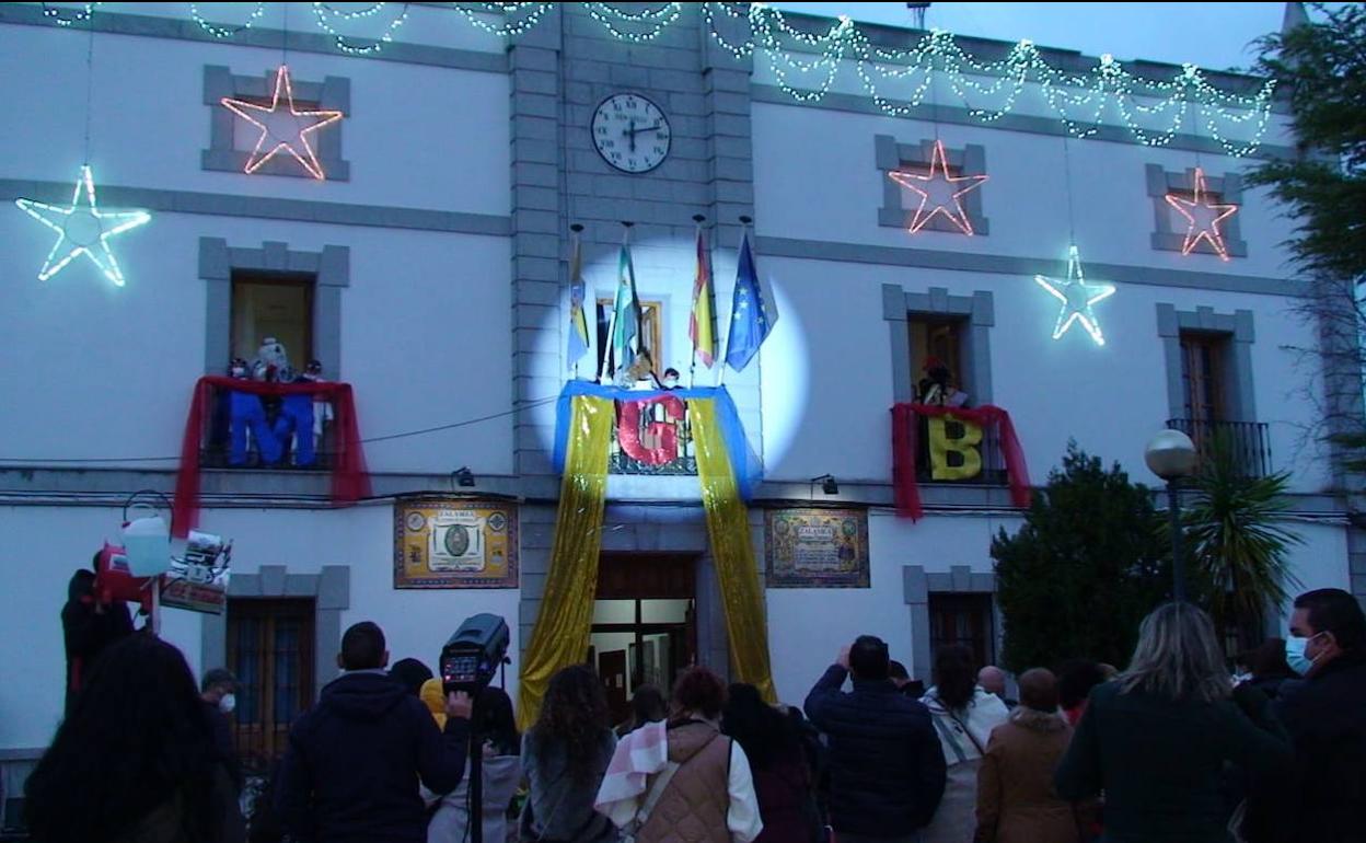 Los Reyes Magos reparten ilusión en Zalamea