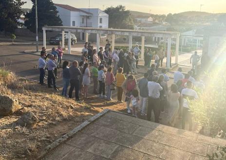 Imagen secundaria 1 - Zalamea ha disfrutado de un festivo fin de semana con la Romería de San Isidro