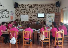 Ciudades Saludables Mancomunidad La Serena imparte el Módulo de Sensibilización Ambiental en el Colaborativo Rural Yantar Ilipense
