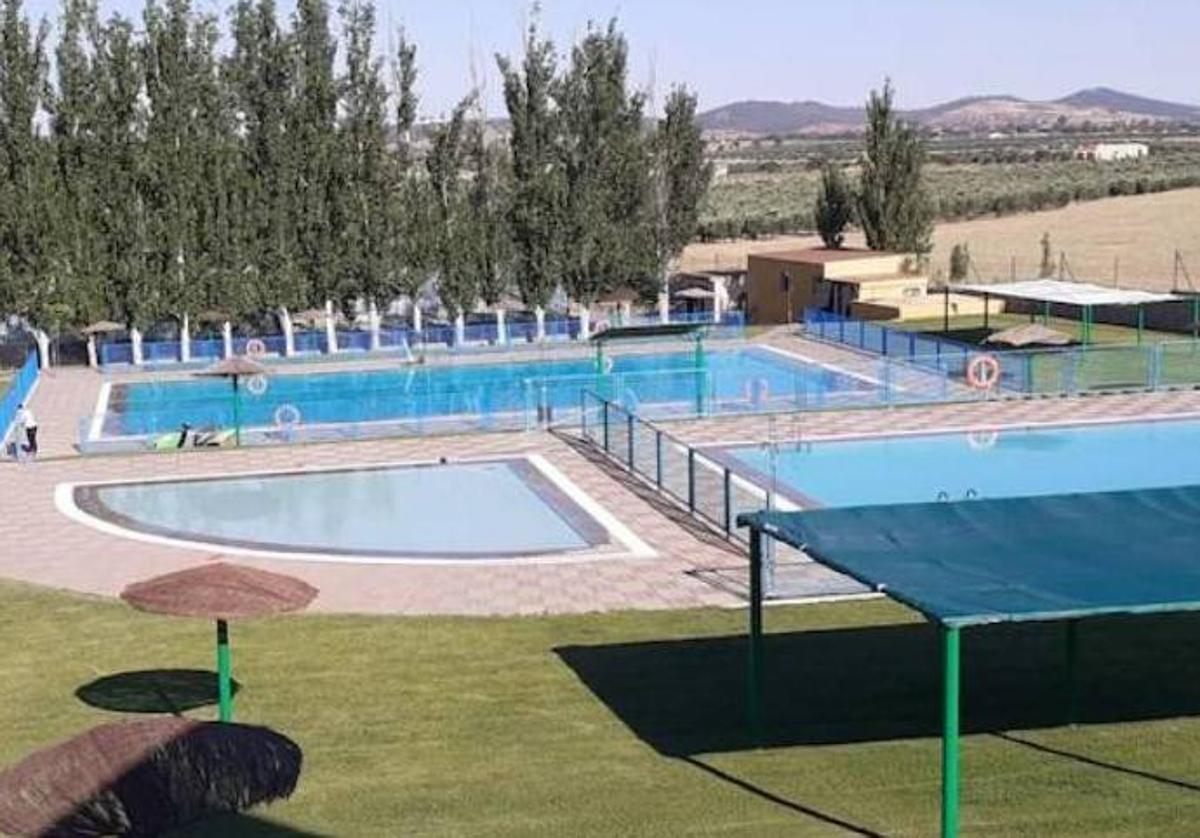 Piscina de Zalamea de la Serena. Imagen de archivo.