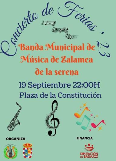 La Banda Municipal de Música ofrece un concierto en la Plaza de la Constitución