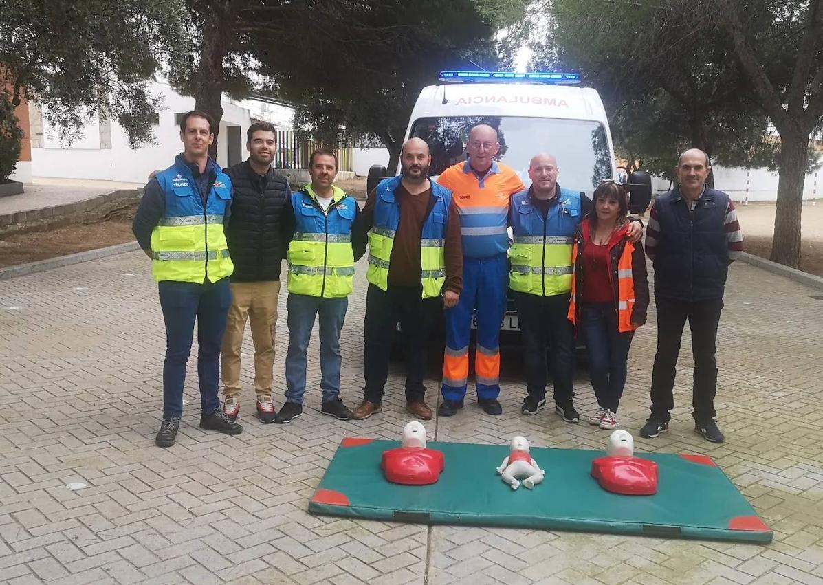 Imagen secundaria 1 - Alumnos del colegio Calderón de la Barca participan en un taller de primeros auxilios