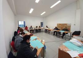 Farolillos en el taller de manualidades navideñas de adultos