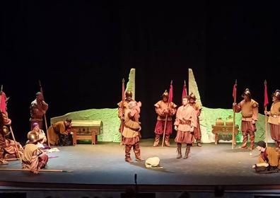 Imagen secundaria 1 - El Teatro Juan Bernabé de Lebrija acogió la representación de 'El alcalde de Zalamea'