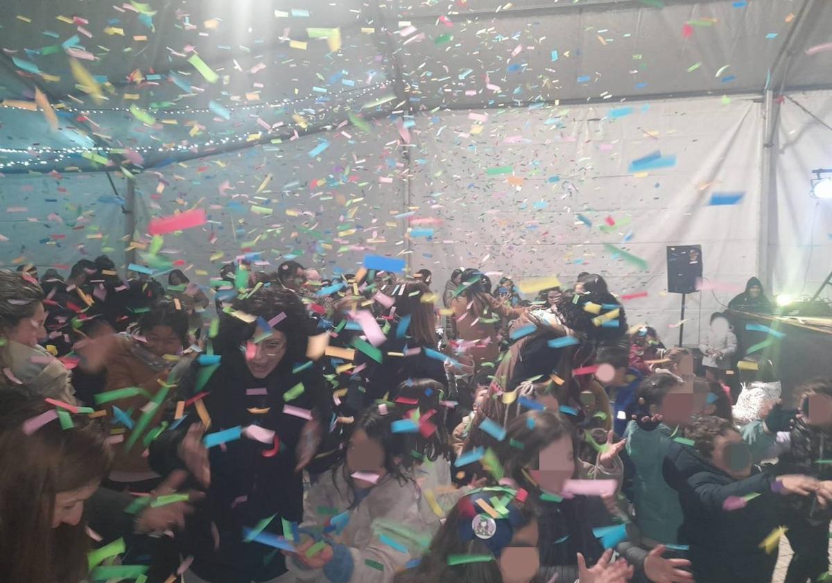 Imagen principal - Campanadas infantiles.