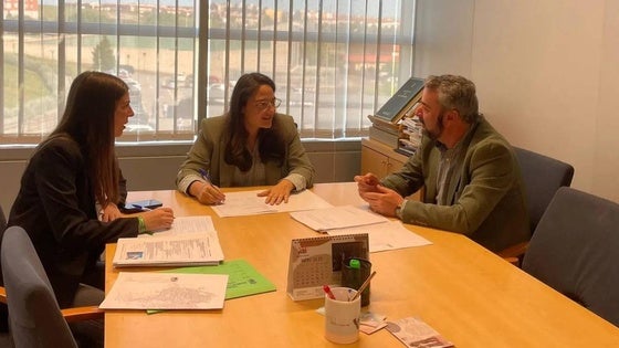 El alcalde ilipense se reúne con la Directora General de Bibliotecas, Archivos y Patrimonio Cultural, Adela Montaña Rueda