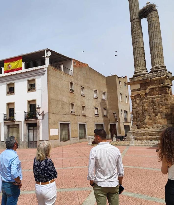 Imagen secundaria 2 - La Consejera de Cultura, Turismo, Jóvenes y Deportes visita Zalamea