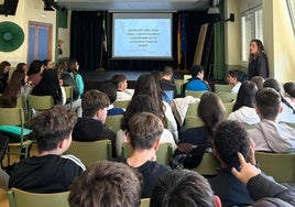 La asociación Rurex organiza el taller 'Igualdad a través de la música' en el instituto Antonio de Nebrija