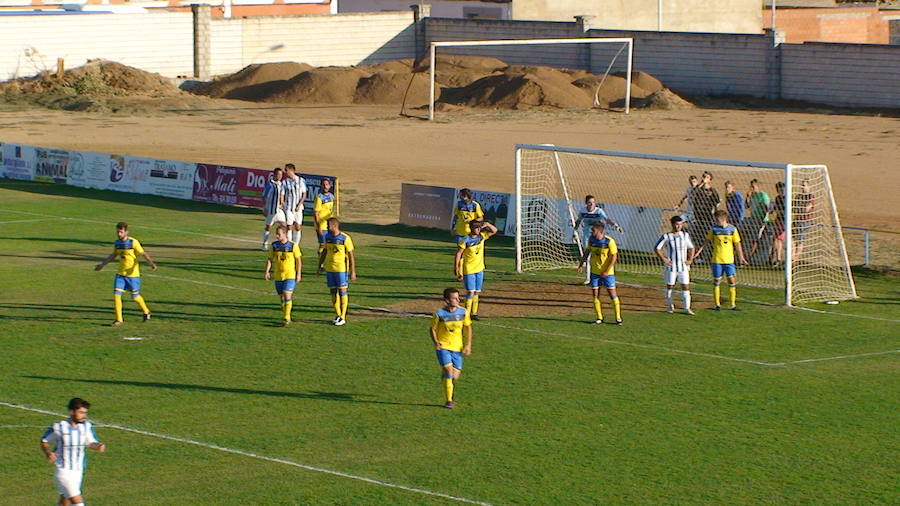 Uno de los momentos del partido V.CENTENO