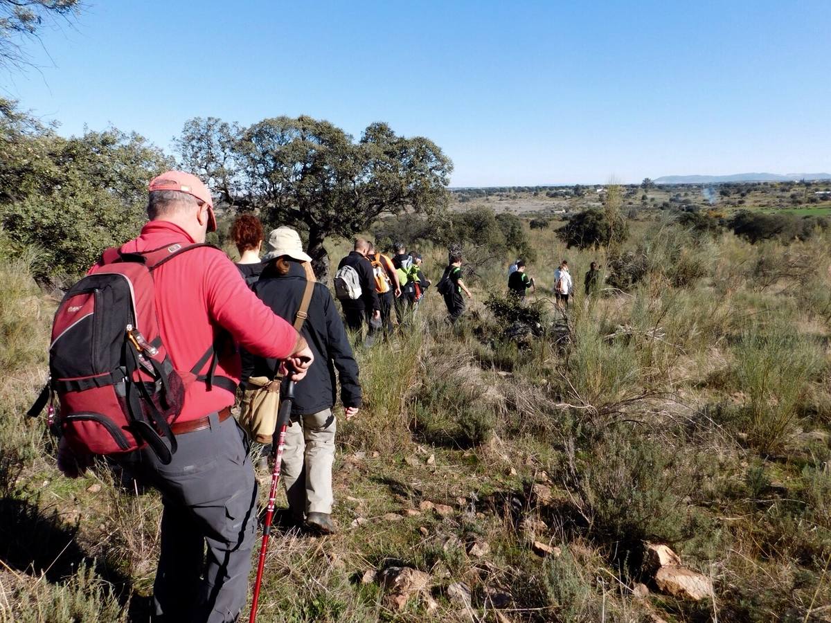 Durante la visita del grupo pacense junto a Arsa Zalamea a las Cuevas del Valle 