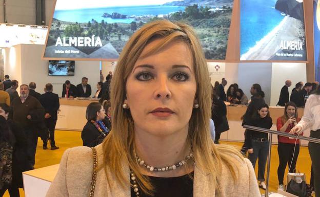 El PSOE pide explicaciones sobre la ausencia del alcalde en el acto promocional de Adra en Fitur