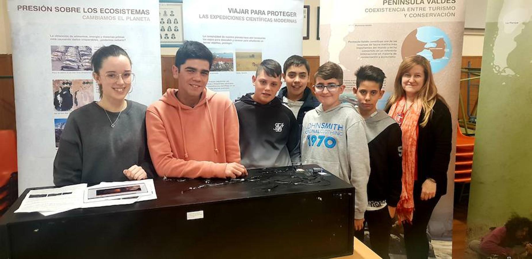 El instituto Abdera de Adra organiza la segunda edición de sus Jornadas Científicas, una experiencia que convierte a los alumnos en monitores de cada actividad