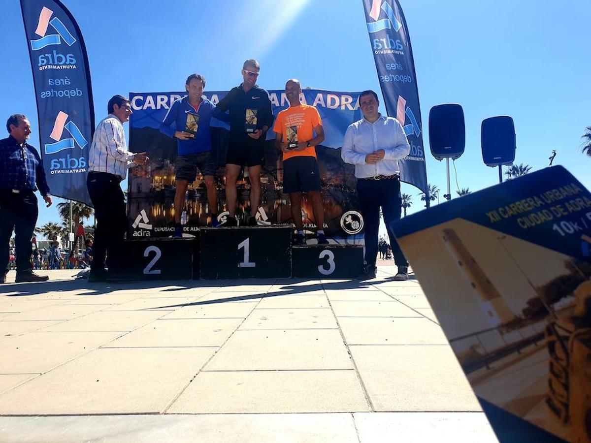 Organizada por el Ayuntamiento, esta duodécima edición ha contado con la presencia de Sandía Fashion para refrescar a los corredores, Atmosfera Sport y Sano, entre otros