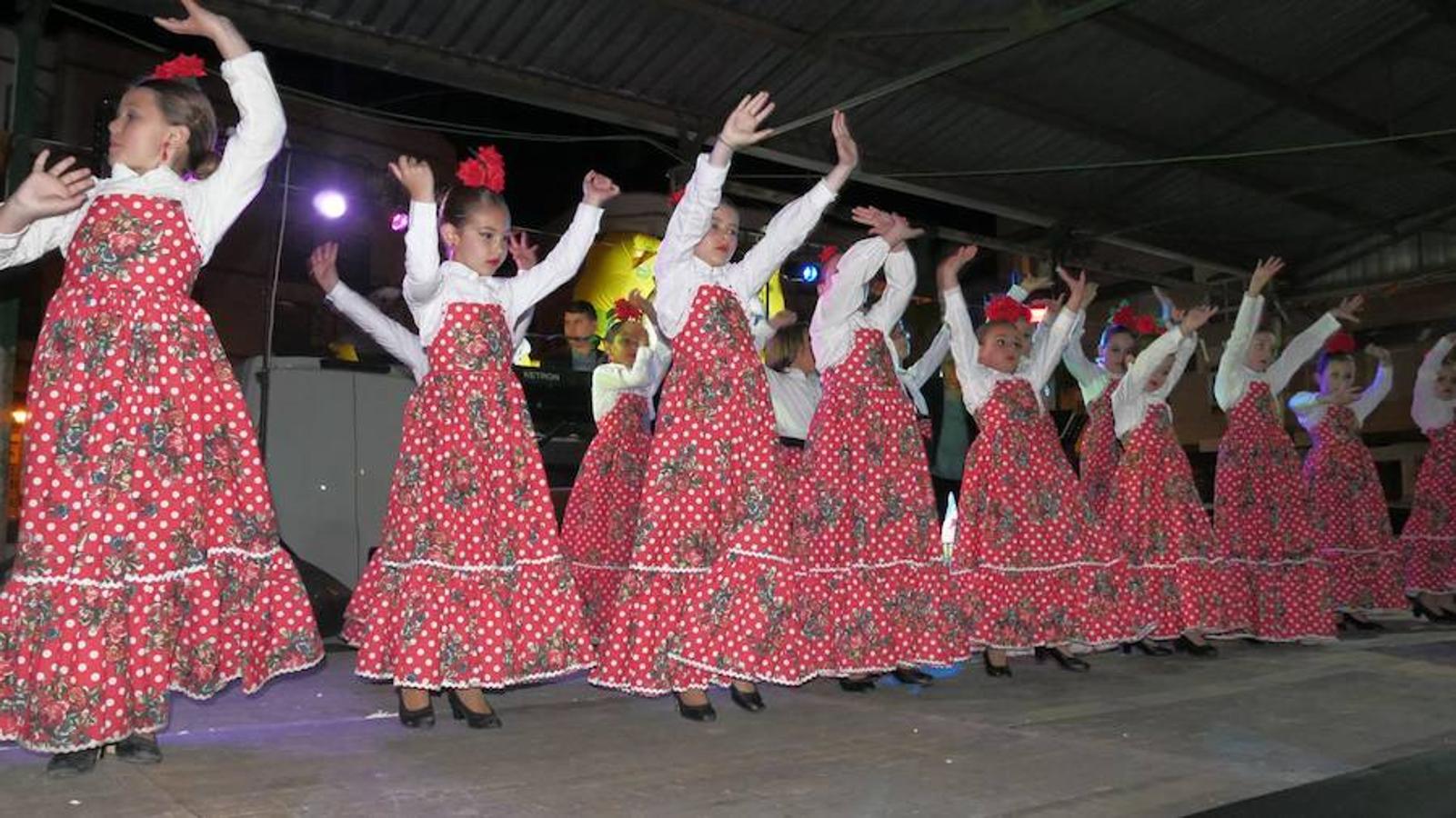 Los abderitanos se echan a la calle para celebrar el día grande del patrón de los agricultores y ganaderos