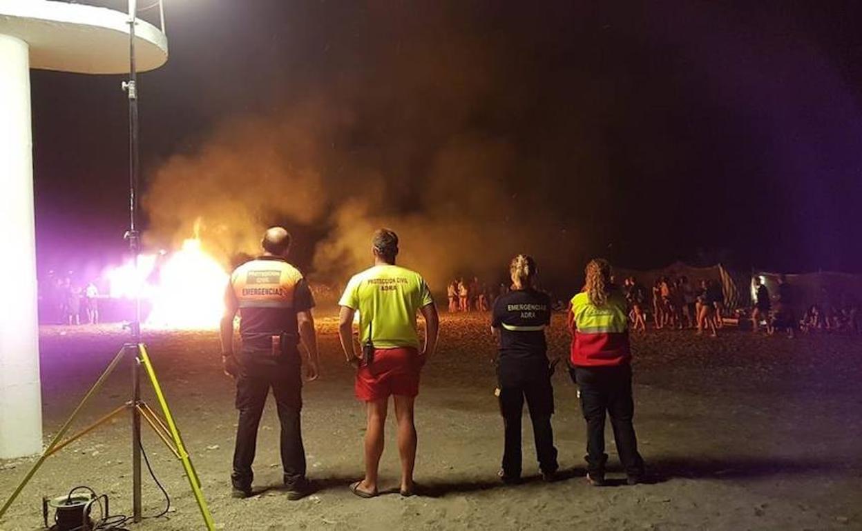 Un espectáculo de música, fuego y malabares animará la Noche de San Juan en Adra