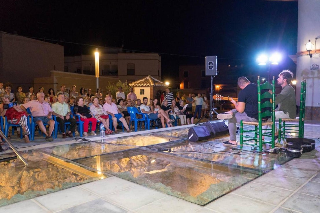 Abderitanos y visitantes disfrutaron de distintas actividades culturales y de ocio hasta la madrugada del pasado sábado