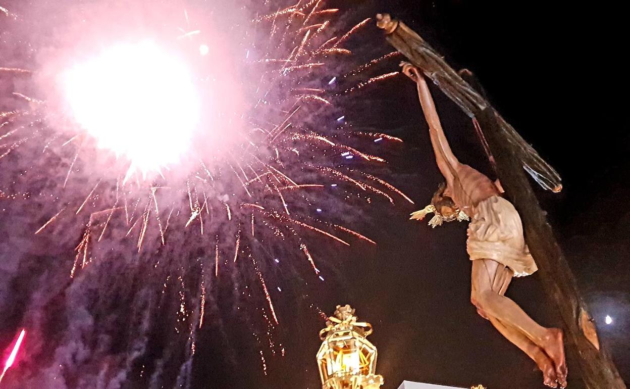 Dalías, a los pies de su Cristo