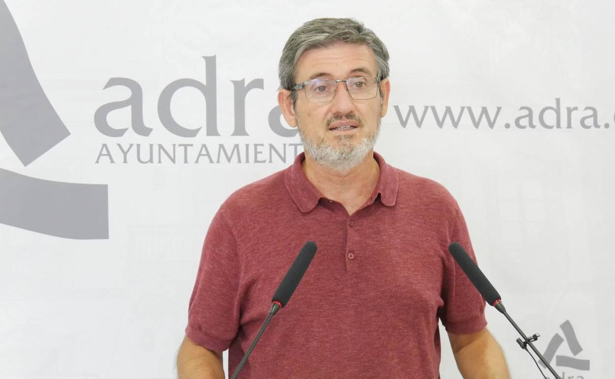 El alcalde de Adra, Manuel Cortés. 