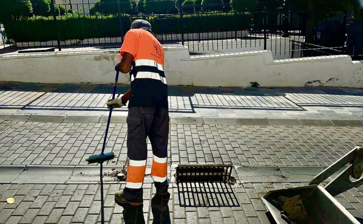 Berja se prepara para las lluvias de otoño con nuevos imbornales