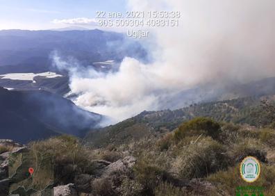 Imagen secundaria 1 - Infoca | Declarado un incendio forestal en el paraje de Cástala, en Berja