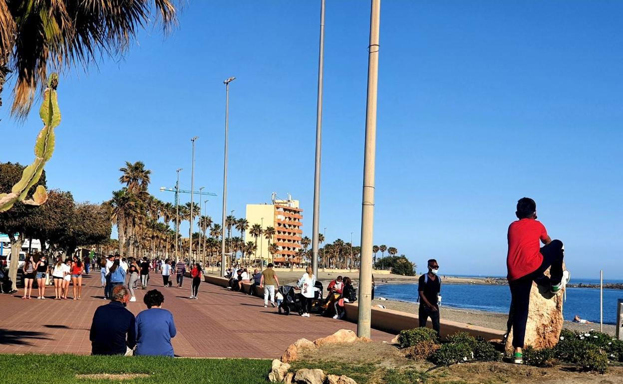 La comarca confirma su tendencia a la baja y avanza en el proceso de vacunación