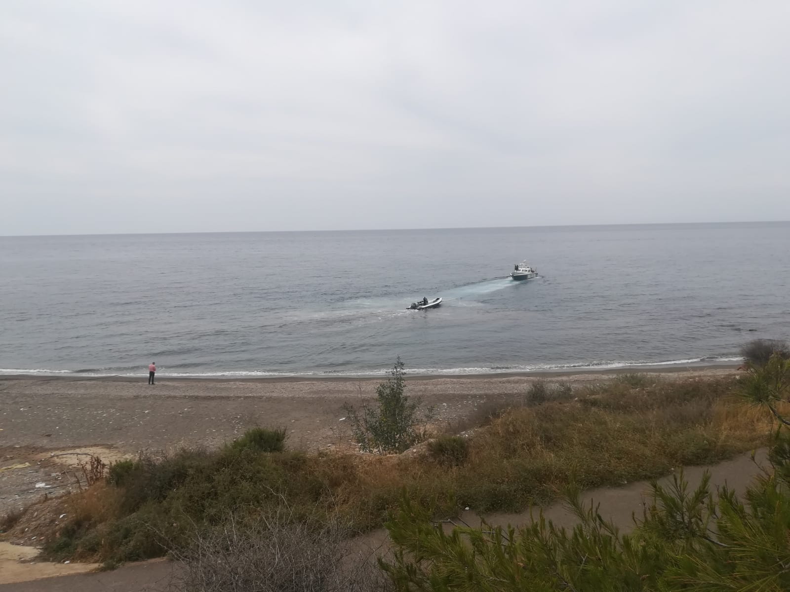 La patrullera de la Guardia Civil persiguió la narcolancha tras avistarla.