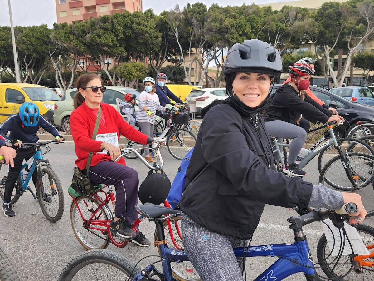 Fotos: La 'clásica abderitana' toma el relevo en Adra
