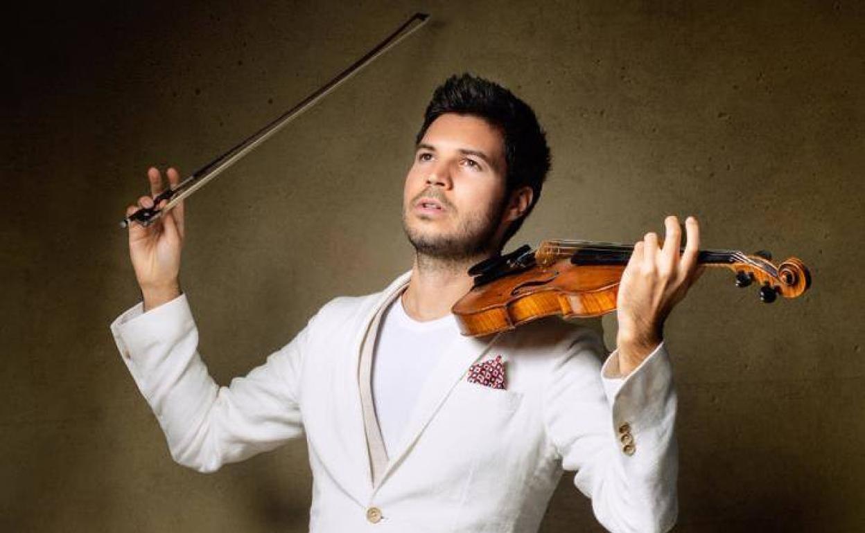 El violín de Paco Montalvo, hoy en el Centro Cultural de Adra