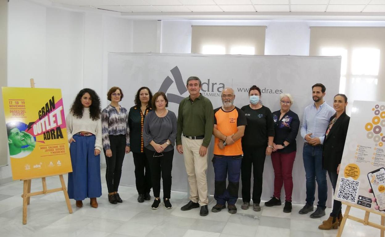 Adra fusiona la Feria Outlet del comercio con la primera Ruta de la Tapa del Pulpo Seco