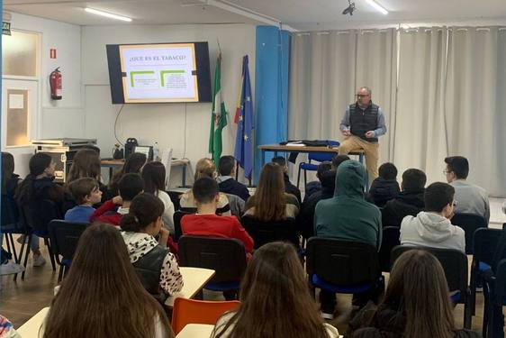 'Vaper' y 'cachimbas', en los talleres educativos para prevenir adicciones