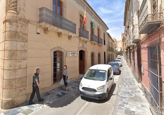 Vista exterior de los juzgados de Berja.