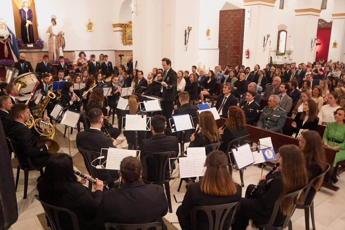 Francisco López pone voz a la Semana Santa de Adra