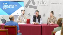 Adra lanza 30 medidas para revitalizar el comercio tradicional