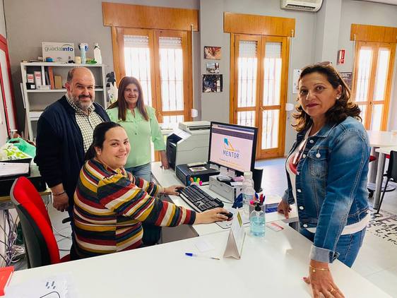 Dalías oferta un centenar de cursos a través de Aula Mentor