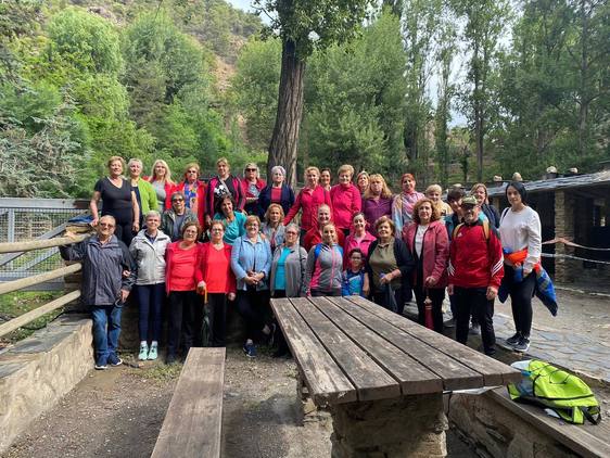 Pasear por Laujar, fuente de salud