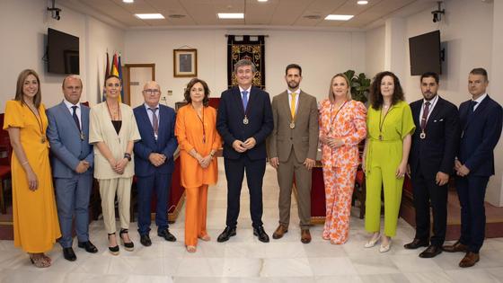 El alcalde de Adra estructura su gobierno en cuatro áreas para «transformar la ciudad»