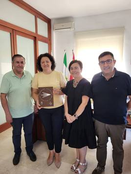 Balanegra guía al peregrino hacia el Cristo de la Luz