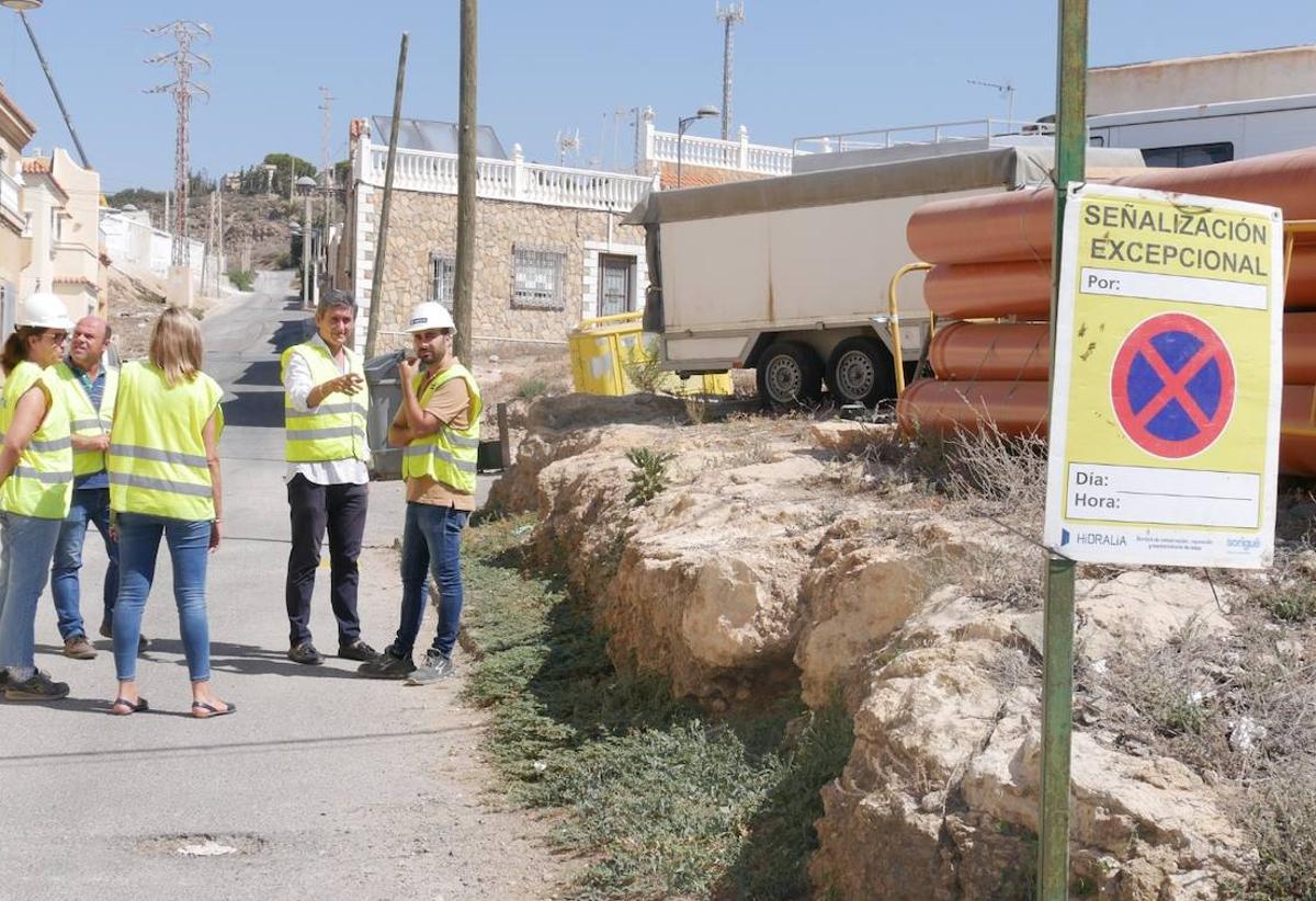 Mejora la red de pluviales en la calle Escolares de Puente del Río