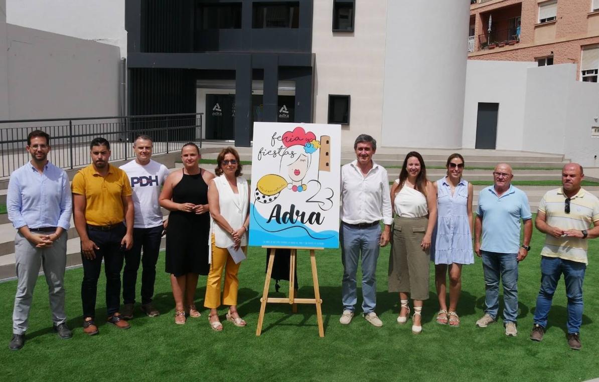 El cartel de Alicia Suárez anunciará la Feria de Adra