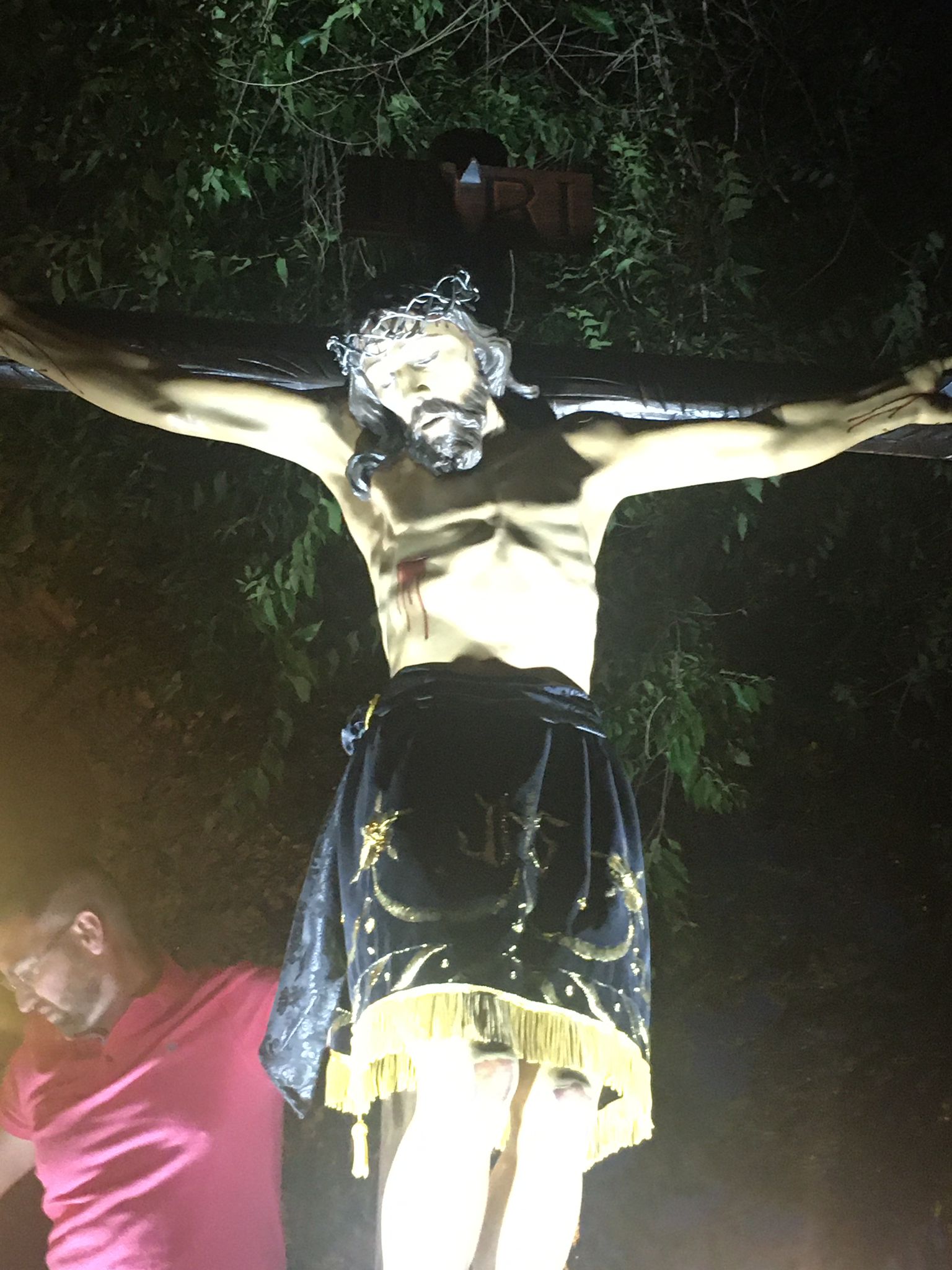 Fuente Victoria saca su fe en procesión