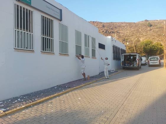 Adra pone a punto sus colegios