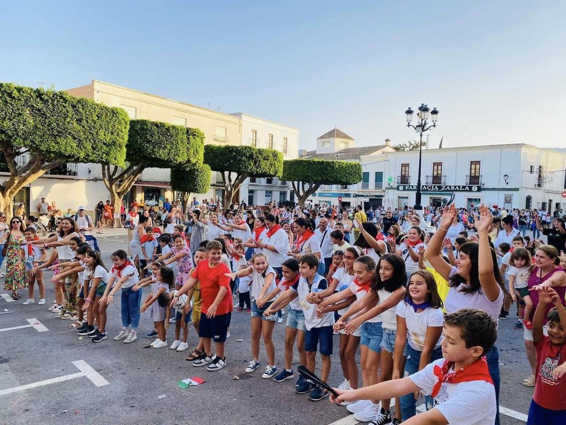 Dalías arde en pólvora y diversión